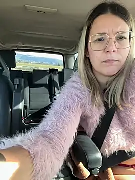 EmyLana live sex cam