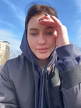 KikiWatson live sex cam