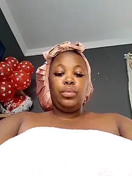 SWEETDOLLY29XX's cam snapshot