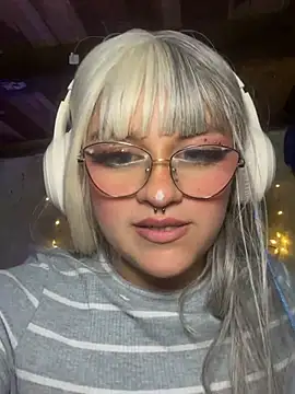 Sophia_Weest99 live sex cam