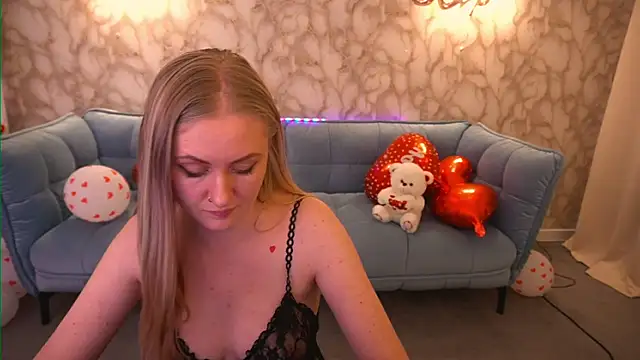 DramaQuenns's cam snapshot