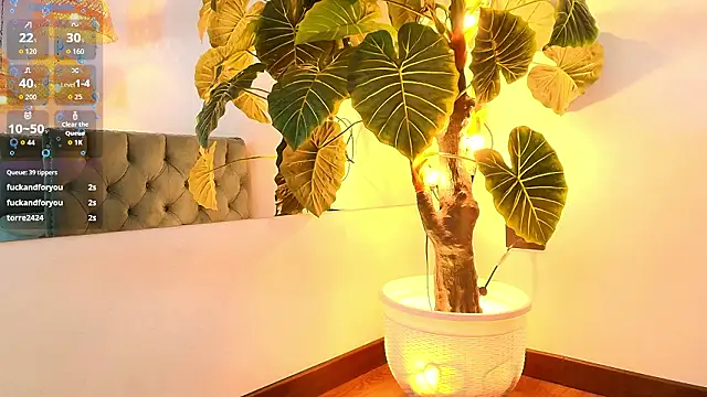 Lucy1_Lane's cam snapshot