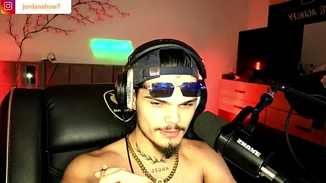 JordanShow live sex cam