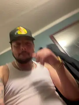 latenightguy live sex cam