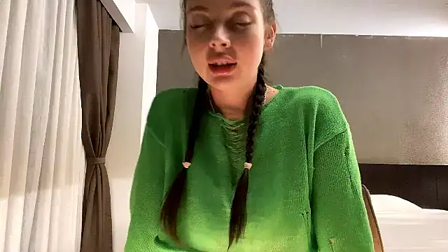 Kate_Nurofsen's cam snapshot