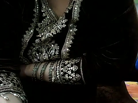 Housewife12's cam snapshot