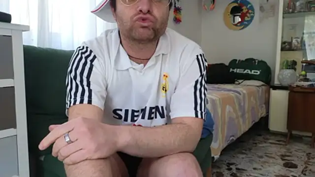 Dharmare@xh live sex cam