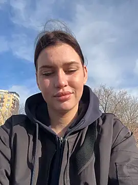 KikiWatson live sex cam