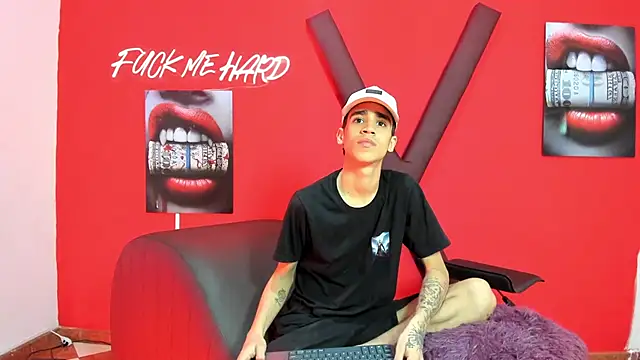 GREEN_BOYS live sex cam