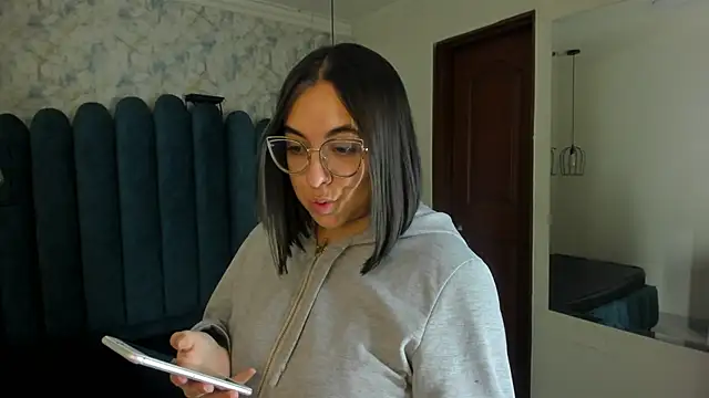 nalalye_cruzz_'s cam snapshot