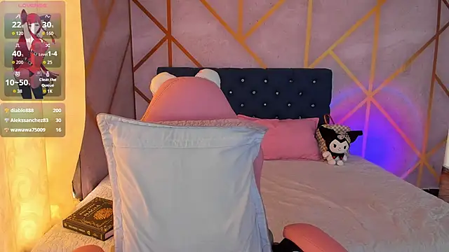 _vaiolet_owo live sex cam