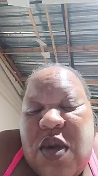 XCHOCOLOVEBBW69 live sex cam