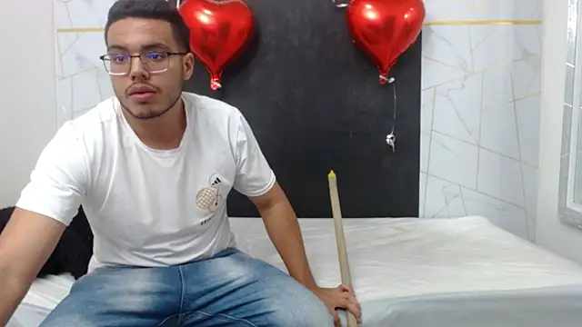 Trevor_Ash live sex cam