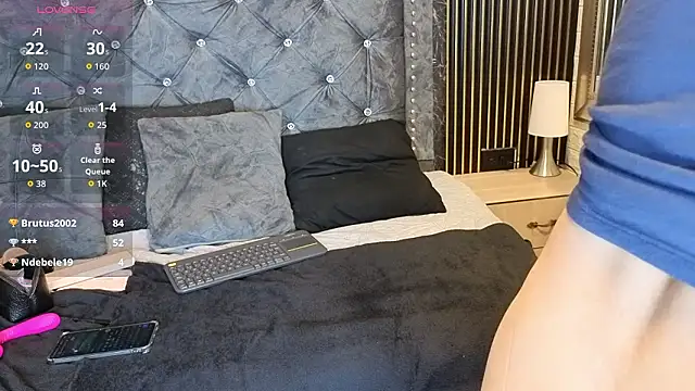 charlotte__G's cam snapshot