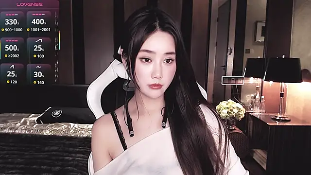 Aurora_-77 live sex cam