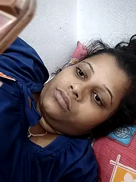 sweetqueen143 live sex cam