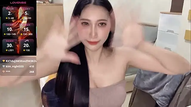 sexyy8818 live sex cam