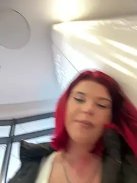 RiriRoseey live sex cam