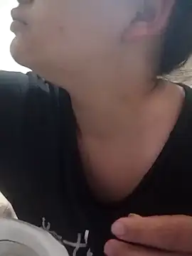 _Miaaleon live sex cam