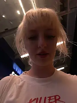 RonnieKiss's cam snapshot