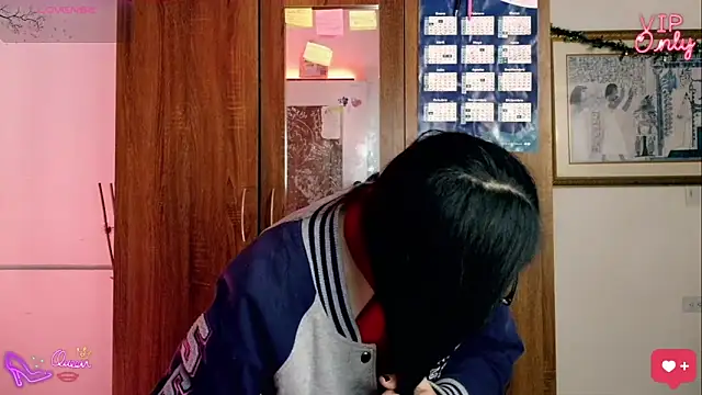 LauGrayJ's cam snapshot