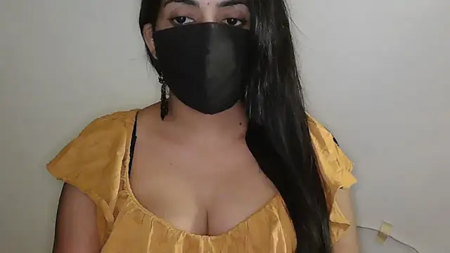 Reddy_Trisha live sex cam