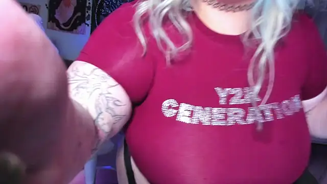 _CandyM1lky_'s cam snapshot