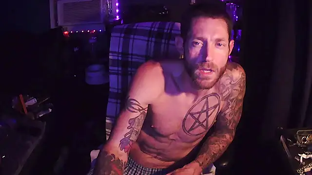 KingCole2390 live sex cam