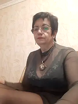 Lota5821 live sex cam