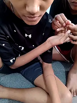 Lesbians_NO1 live sex cam