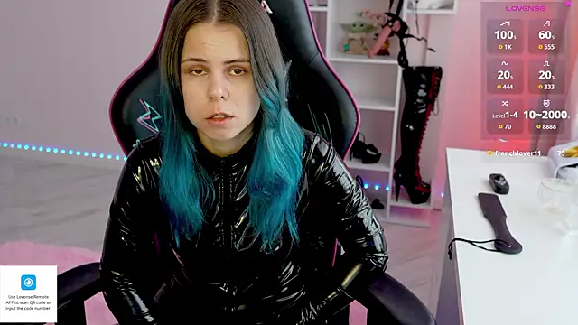 QueenAliceX live sex cam