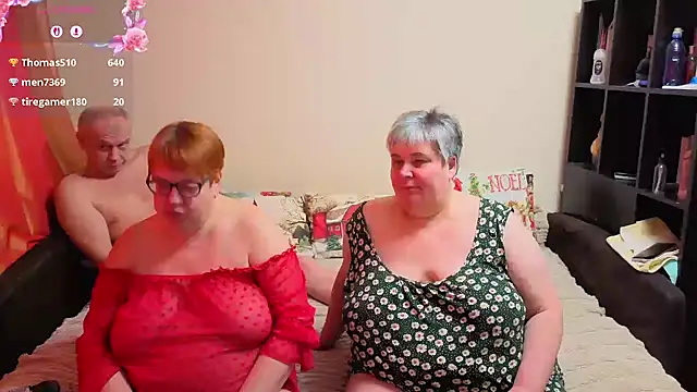 Klio5678 live sex cam