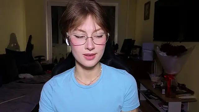 MalvinaBlum live sex cam