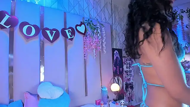 EmmaWilliam1's cam snapshot