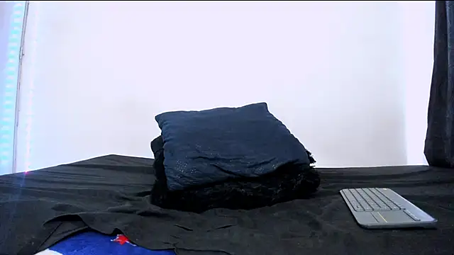 Samuel_Suarez live sex cam