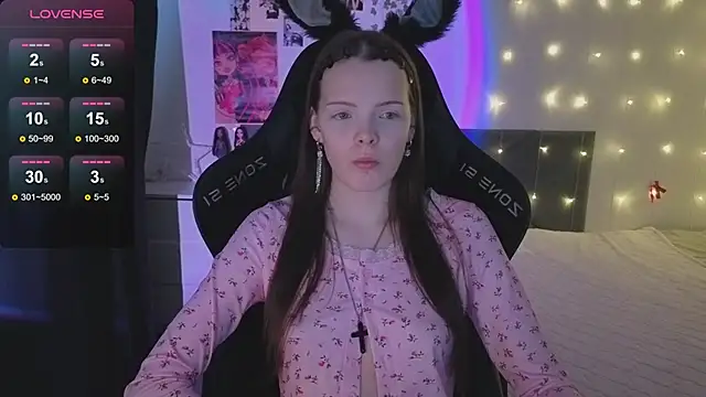 Luna_Navy's cam snapshot