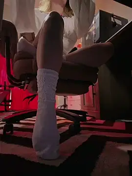 MarlaFknSinger's cam snapshot