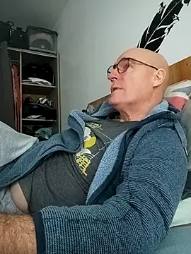 bogland33 live sex cam