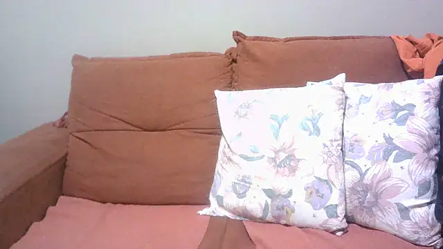 lorraine2036 live sex cam