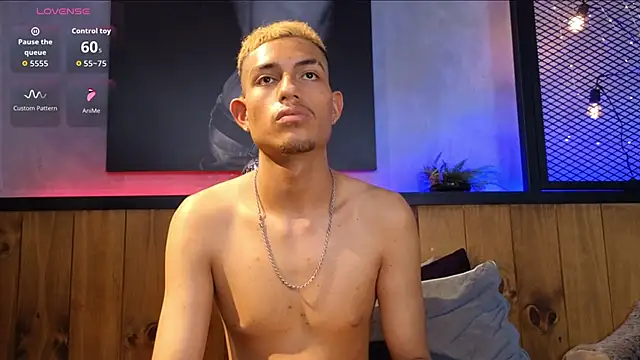 ItsZairen live sex cam