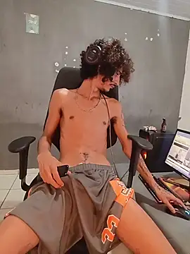 theyllorwillian's cam snapshot