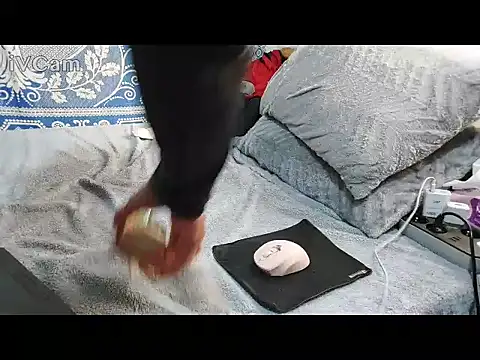 yazin19 live sex cam