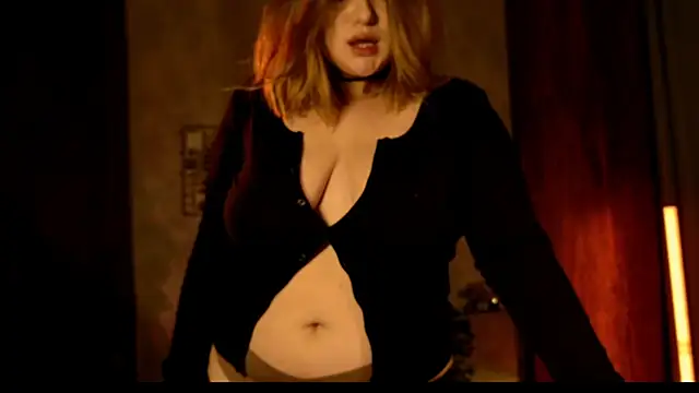 TessPleasure's cam snapshot