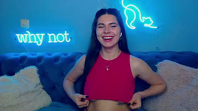 ViollinaLove's cam snapshot