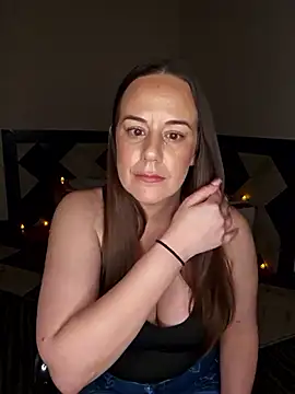 JJLILYOFFICIAL's cam snapshot