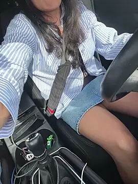 Chic_desire live sex cam