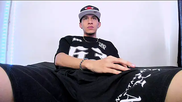 Samuel_Suarez live sex cam