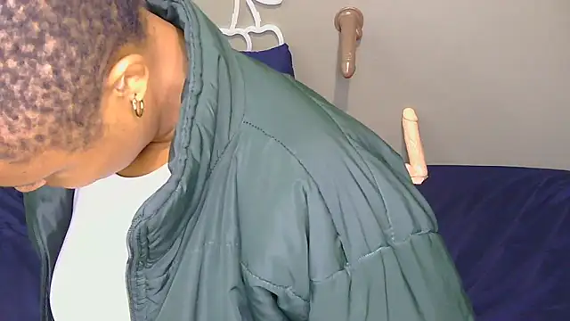 Serafynn's cam snapshot