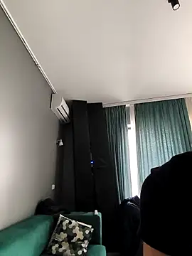 Razvan696969 live sex cam