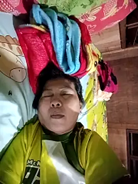 TropicalFlower's cam snapshot